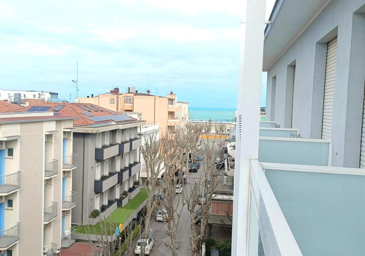 Hotel Cà Vanni Rimini Exterior foto